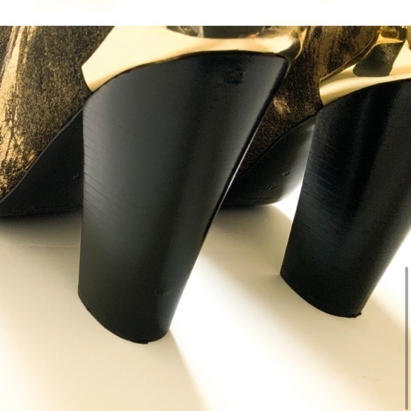 Sigerson Morrison Gold / Black Western
Short Boot 8.5 - Picture 4 of 15